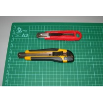 CUTTER GIALLO + KIT 10 LAME VA0214 